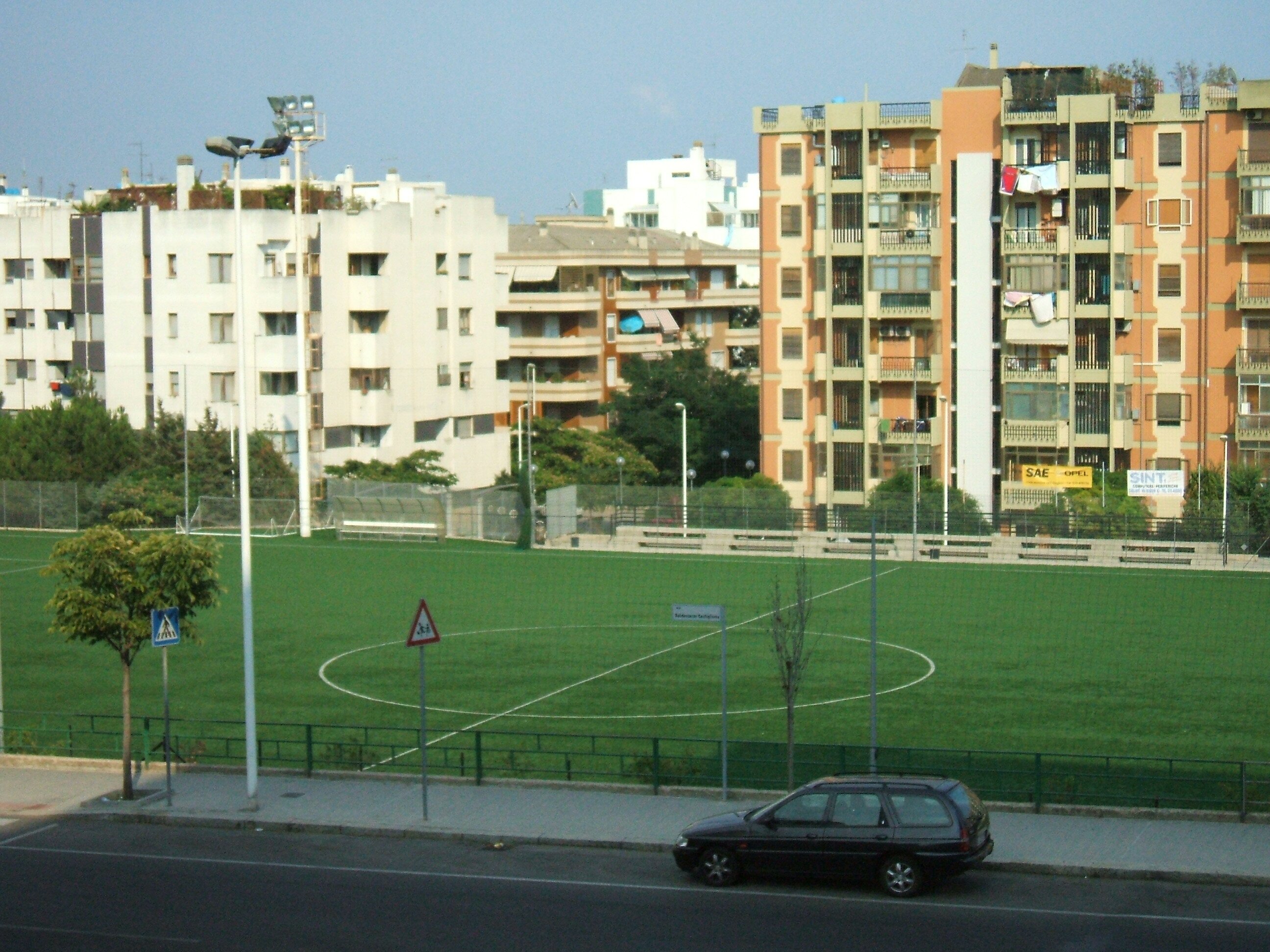 Calcio, la denuncia: “Campo Sigma Cagliari indegno”